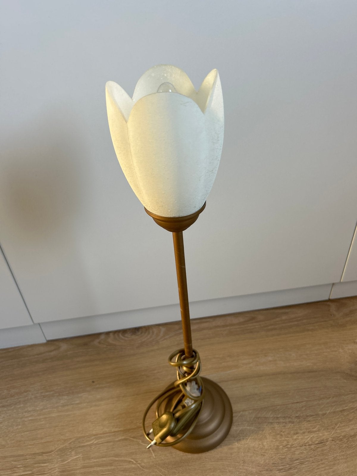 Vintage tafellamp met tulpvormige kap, Ophalen of Verzenden