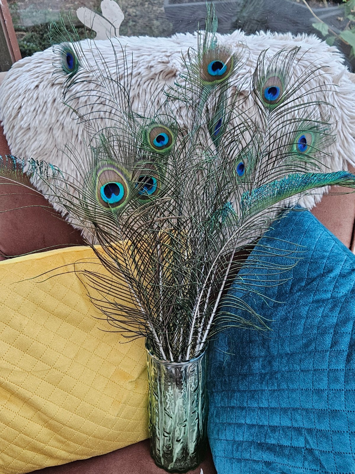 Vaas met 13 pauwe veren, Huis en Inrichting, Woonaccessoires | Droogbloemen, Ophalen