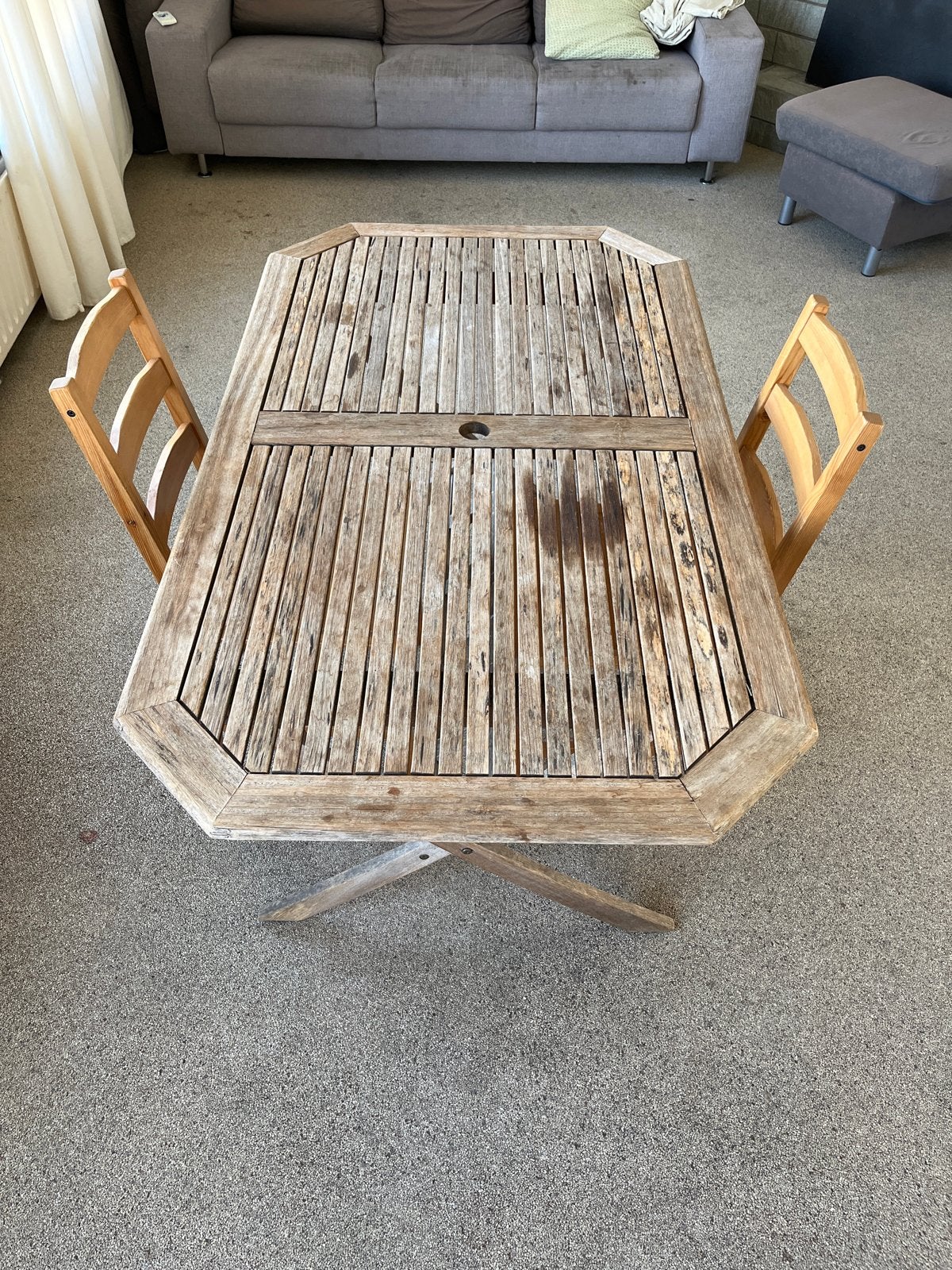 Tuinset: Houten tafel met 2 stoelen, Tuin en Terras, Gebruikt, Eettafel, Tuinset, Hout