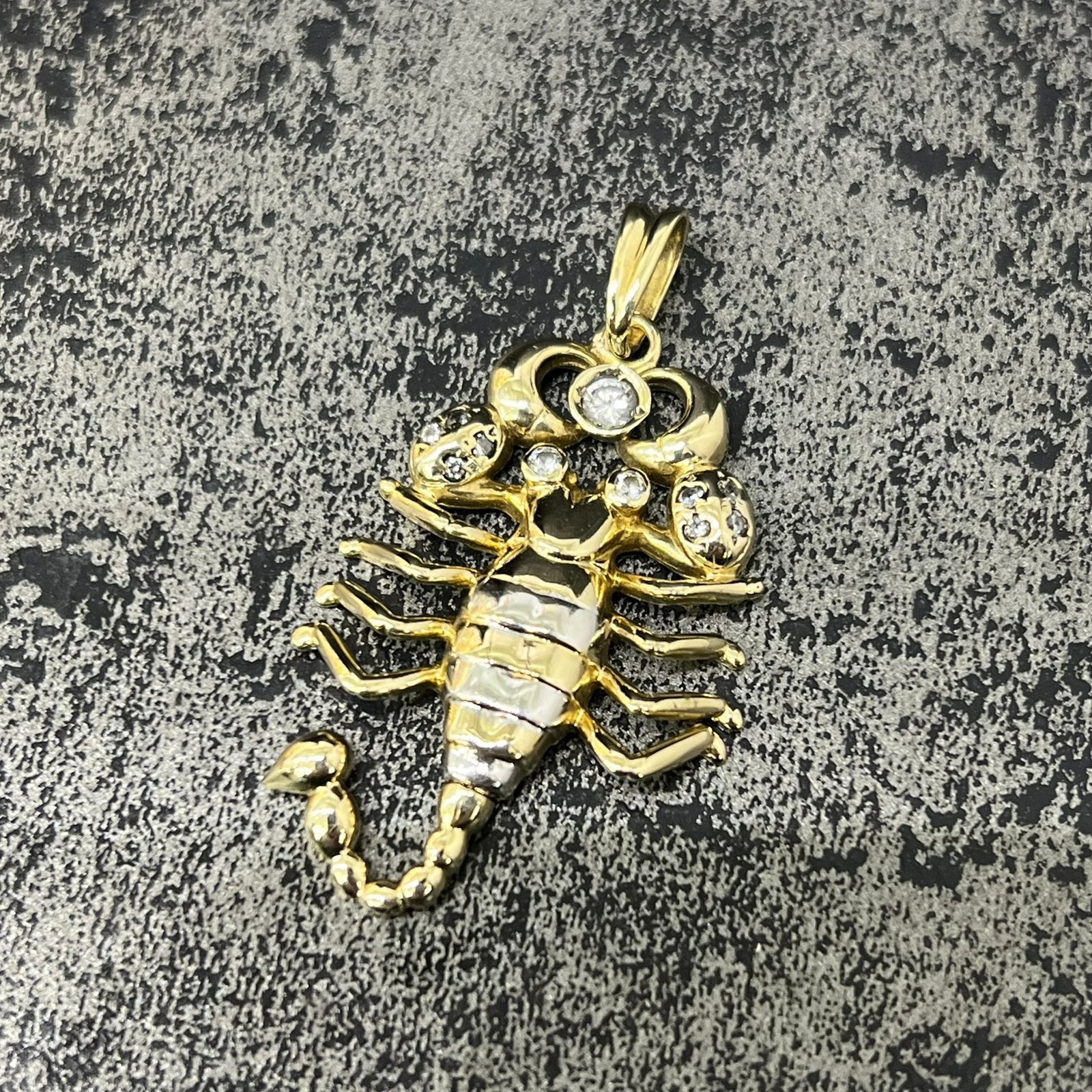 14k gouden hanger schorpioen model kettinghanger, Ophalen of Verzenden, Zo goed als nieuw