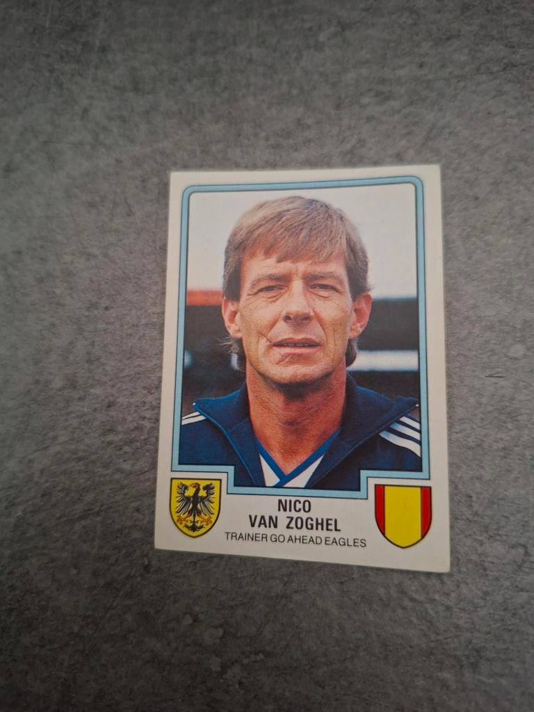 Panini stickef Voetbal 86. Nico van Zoghel Go Ahead Eagles., Verzenden, Zo goed als nieuw, Sticker