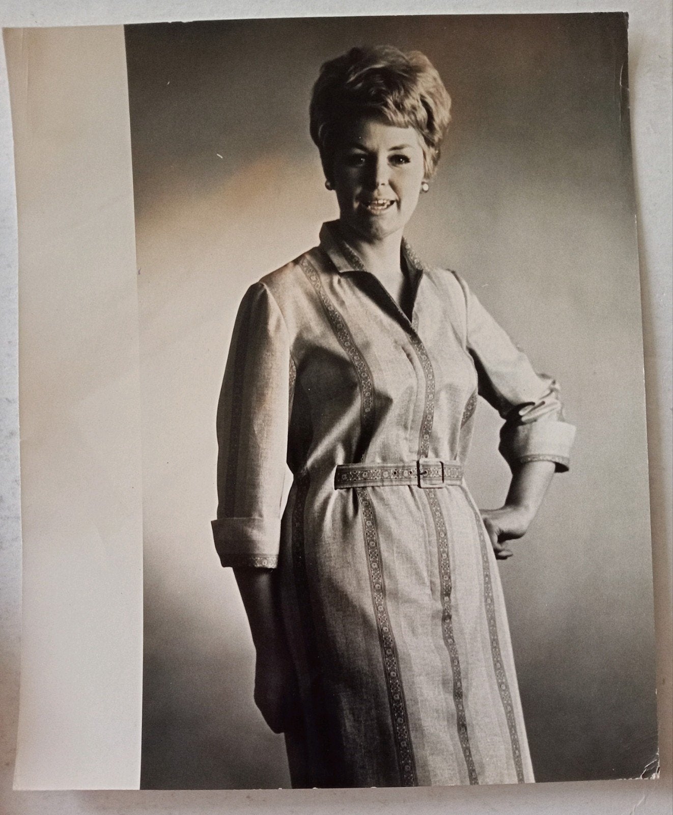 Mode Fashion photography 1966 'Woman' Magazine, Ophalen of Verzenden, 1960 tot 1980, Gebruikt, Overige onderwerpen