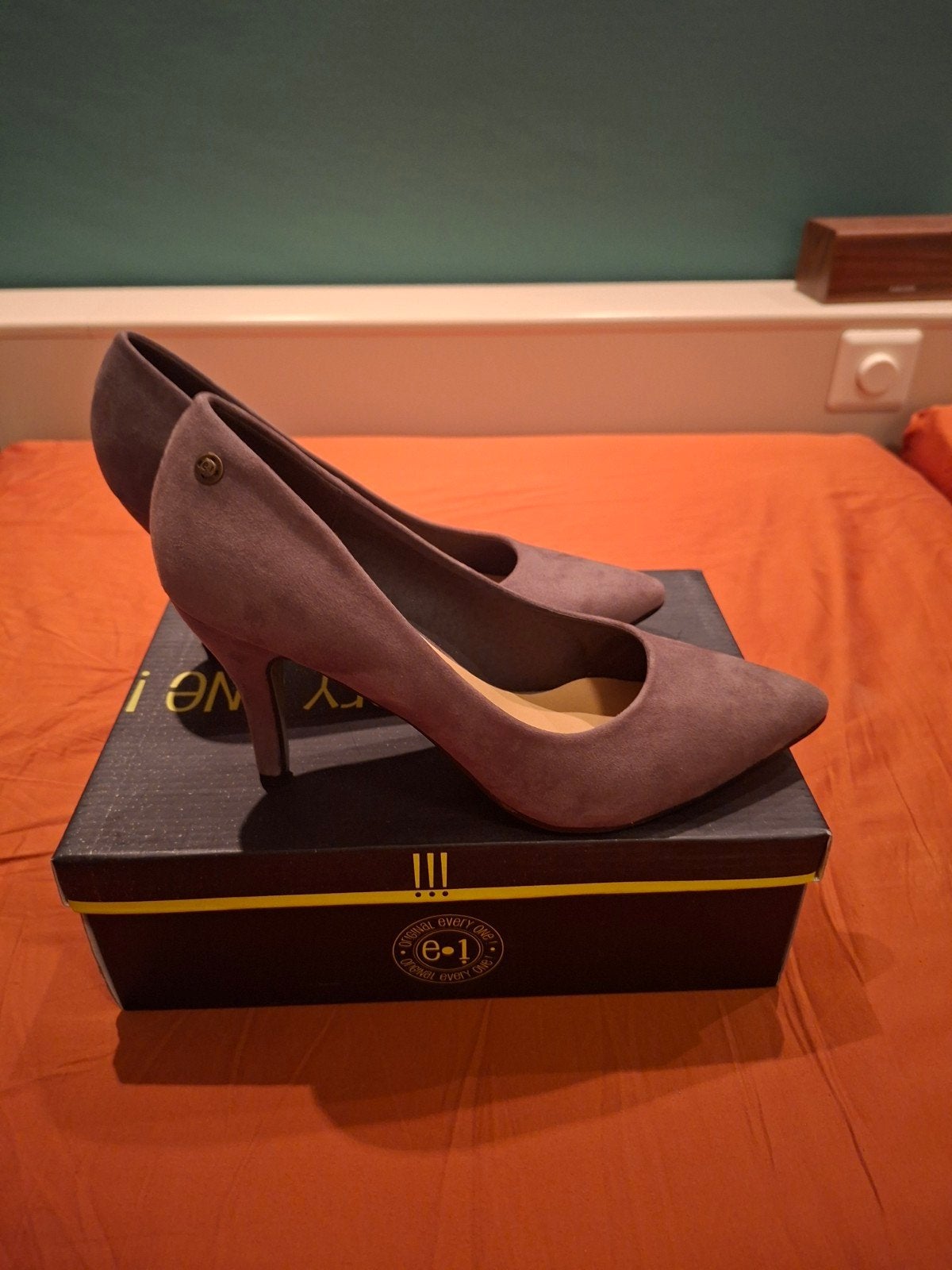 Stijlvolle grijze pumps - Maat 38, Pumps, Nieuw, Ophalen of Verzenden, Every One