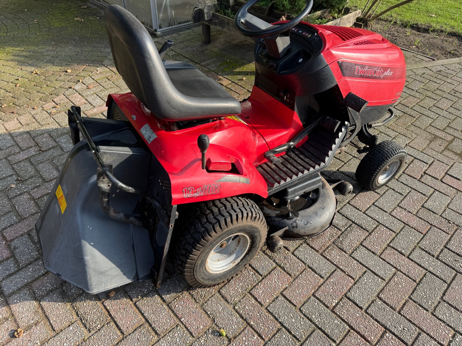 Goed werkende zitmaaier Twincut plus 13,5/102, Tuin en Terras, Ophalen, Gebruikt, 90 tot 120 cm