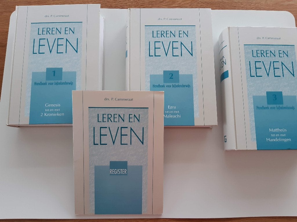 Leren en Leven Deel 1 t/m 3 en Register, Drs. P. Cammeraat, Christendom | Katholiek, Ophalen of Verzenden, Zo goed als nieuw