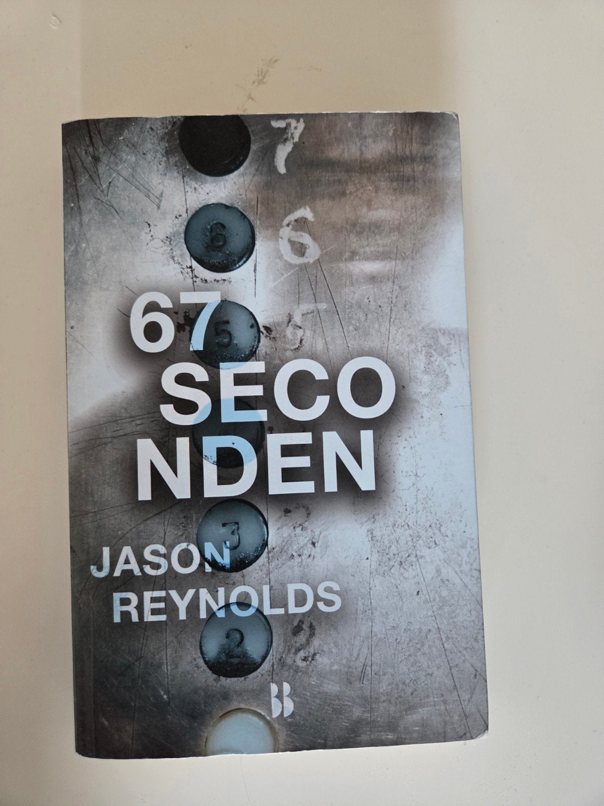 67 Seconden - Jason Reynolds (Boek), Ophalen of Verzenden, Zo goed als nieuw, Jason Reynolds