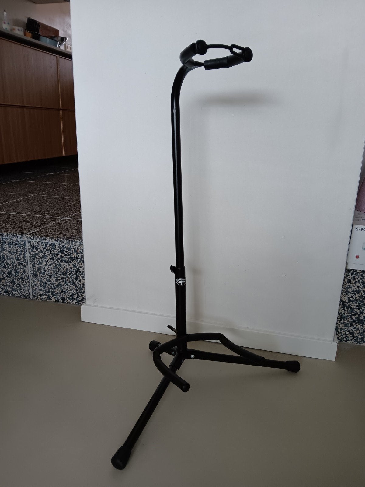Stabiele gitaarstandaard - Perfect voor elke gitaar, Muziek en Instrumenten, Standaards, Ophalen, Gebruikt, Instrumentstandaard