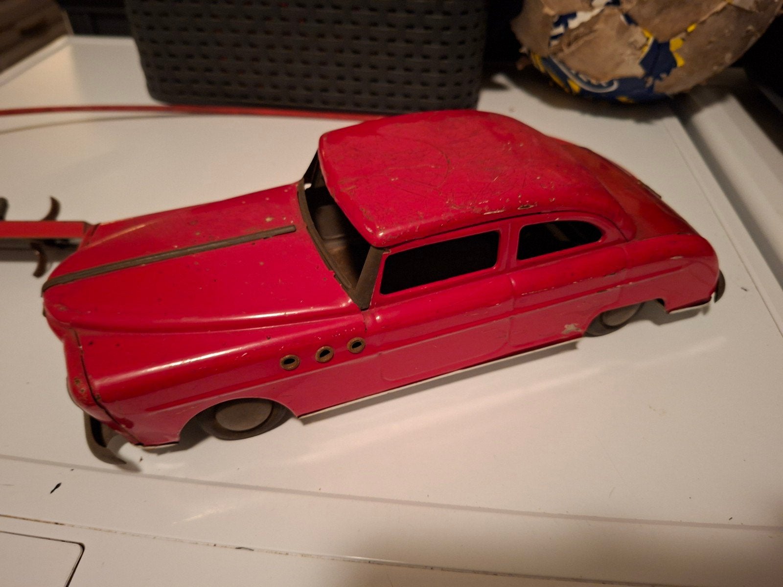 Vintage Rode Blikken Speelgoedauto met Afstandsbediening, Ophalen of Verzenden