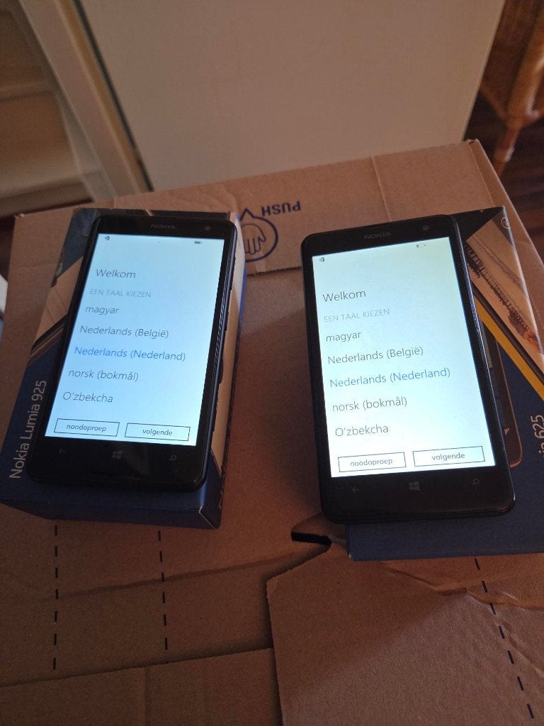 Nokia Lumia 625 en Nokia Lumia 925, Telecommunicatie, Gebruikt, Zwart, Touchscreen, Ophalen of Verzenden