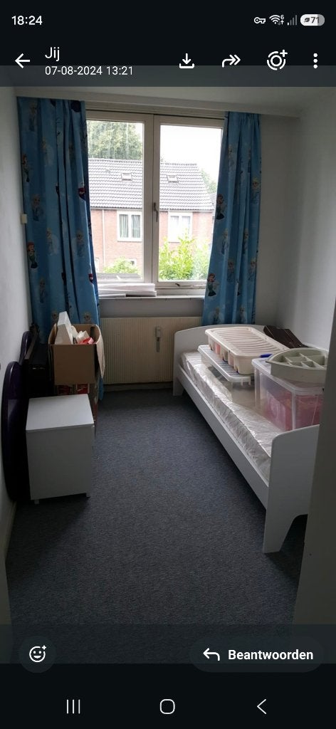 Meisjes bed, Kinderen en Baby's, Kinderkamer | Bedden, Ophalen, 85 tot 100 cm, Nieuw, Lattenbodem