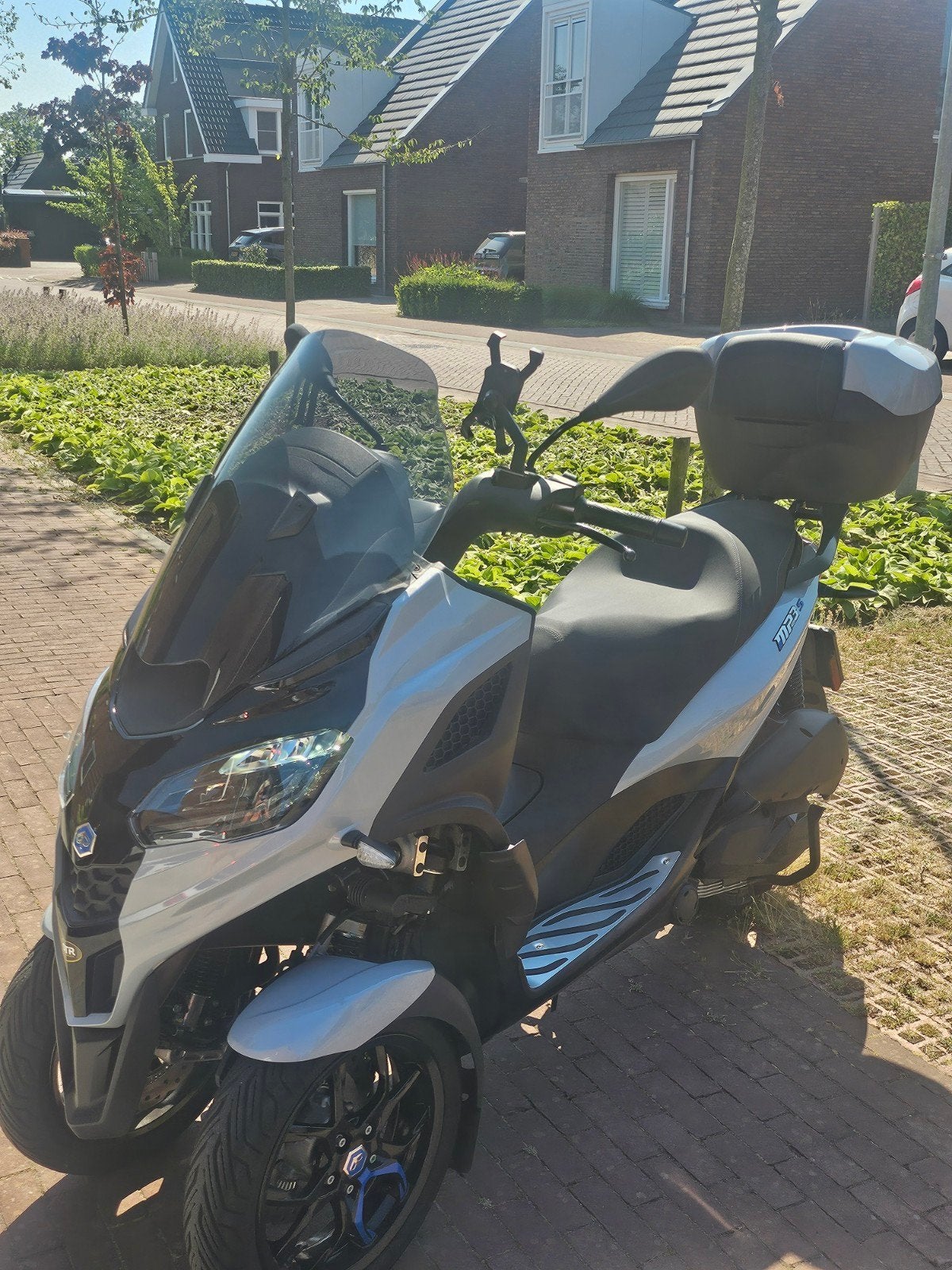 MP3 Piaggio 310 sport grijs/zwart, Motoren, Particulier, Scooter