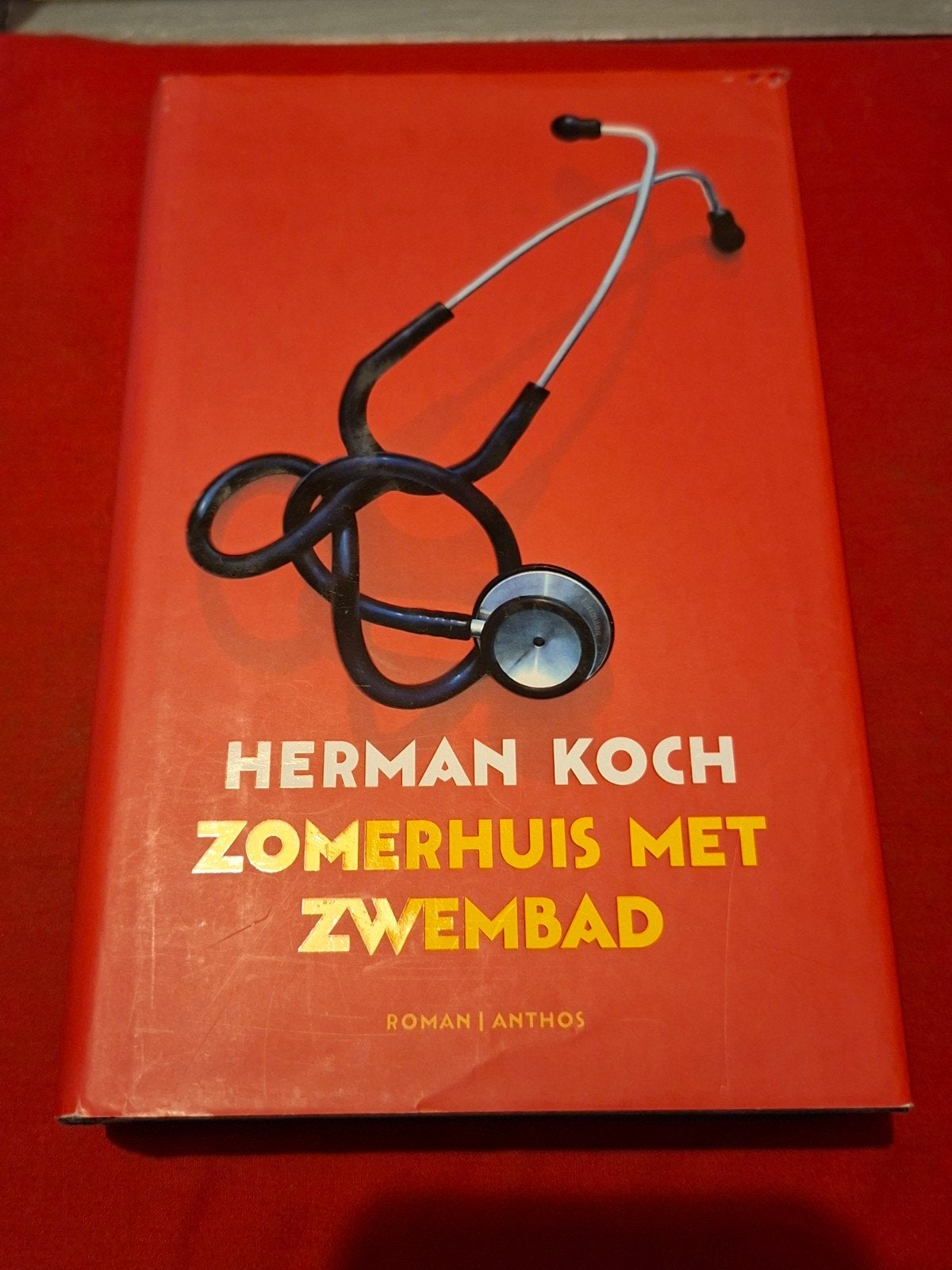 GESIGNEERD Zomerhuis met zwembad. Herman Koch. 2011, Ophalen of Verzenden, Gelezen