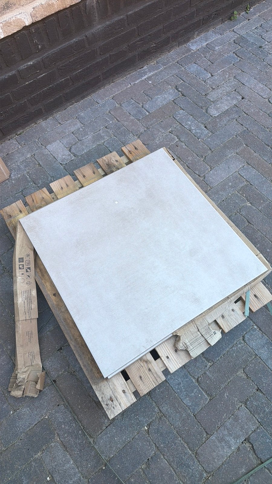 Gratis rest vloertegels, Ophalen, Nieuw, Beton, Terrastegels