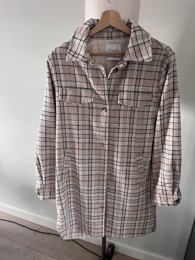 Tussen jas, Maat 38/40 (M), Beige, Ophalen of Verzenden, Zo goed als nieuw