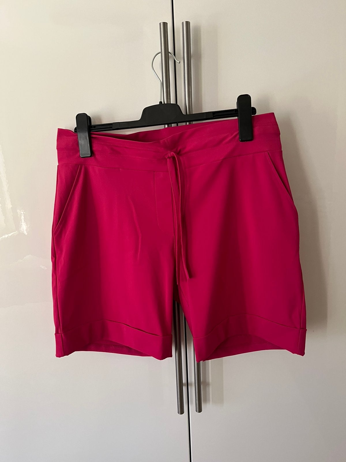 Studio Anneloes city bermuda travelstof, maat L, Kleding | Dames, Broeken en Pantalons, Ophalen of Verzenden, Zo goed als nieuw