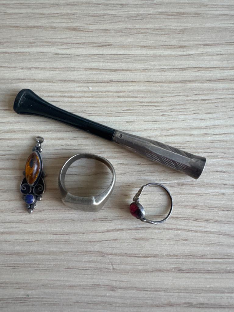 Vintage sieraden en sigarettenhouder, Gebruikt, Ophalen of Verzenden, 17 tot 18, Dame of Heer