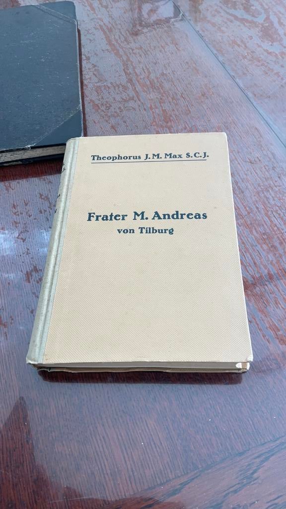 1 boek over frater Andreas, duits, Ophalen of Verzenden, Gelezen, Religie
