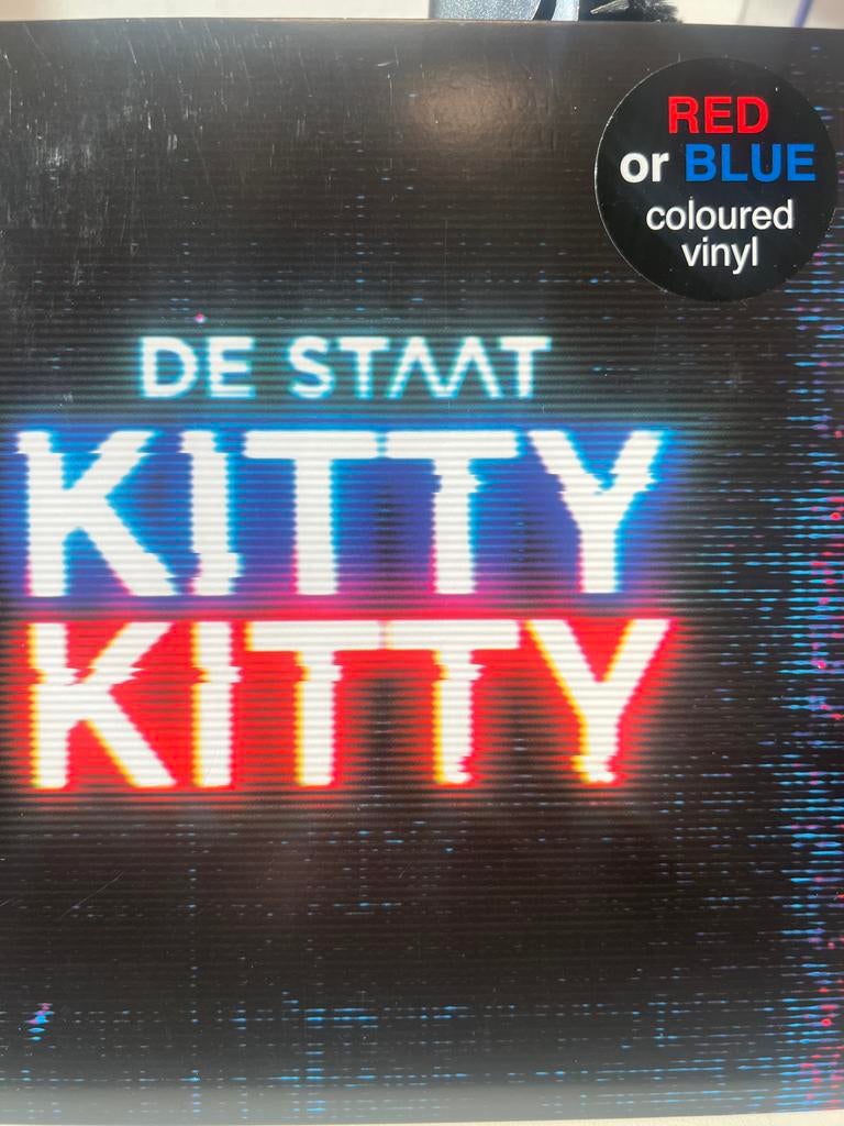De Staat - Kitty Kitty (Red Coloured Vinyl), Colored vinyl, Ophalen of Verzenden, Zo goed als nieuw