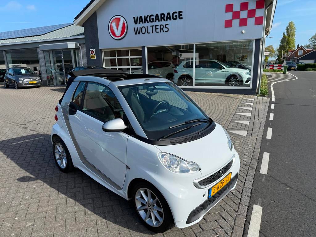 Smart Fortwo cabrio 1.0 mhd Edition Pure RIJKLAARPRIJS!, Automaat, Euro 5, Gebruikt, Zwart