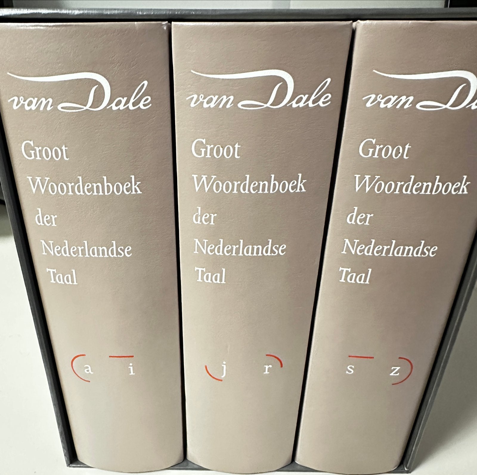 Van Dale Groot Woordenboek der Nederlandse Taal (3 delen), Boeken, Ophalen, Zo goed als nieuw, Van Dale, Nederlands