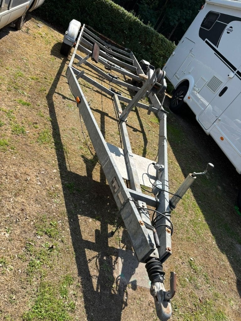 Boot trailer Te koop, Watersport en Boten, Ophalen, Gebruikt, 6 tot 9 meter, Dubbelassig (tandemas)