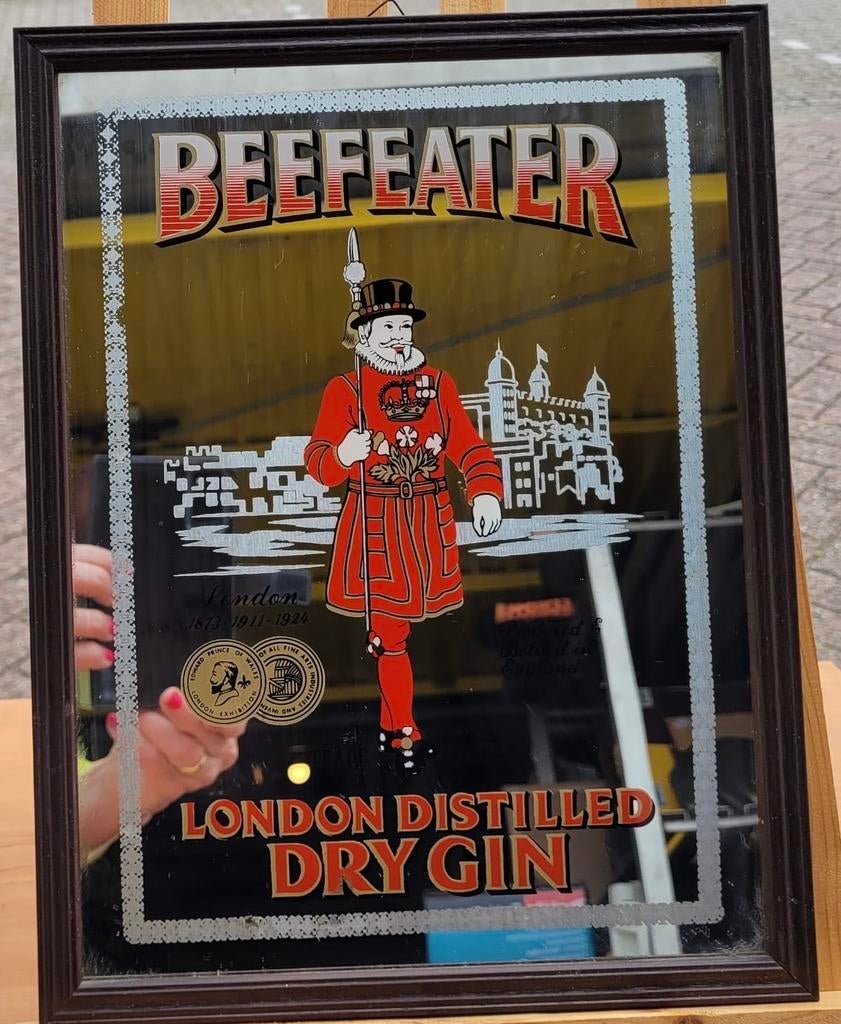 Vintage Beefeater London Dry Gin spiegel reclamebord, Ophalen of Verzenden, Gebruikt, Reclamebord