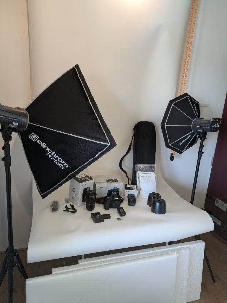 Complete Studio - Inc. Camera + Lenzen + Flitsers, etc., Complete fotostudio, Zo goed als nieuw, Canon, Ophalen