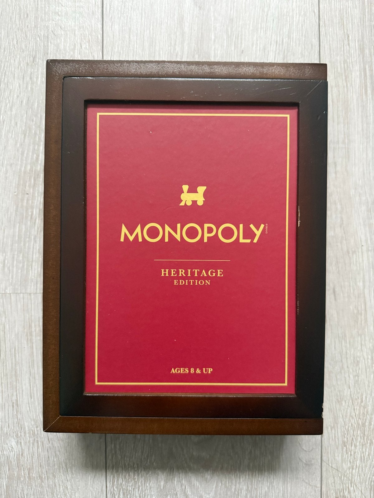 Monopoly Heritage Edition - Luxe Houten Box, Hobby en Vrije tijd, Gezelschapsspellen | Bordspellen, Drie of vier spelers, Ophalen of Verzenden