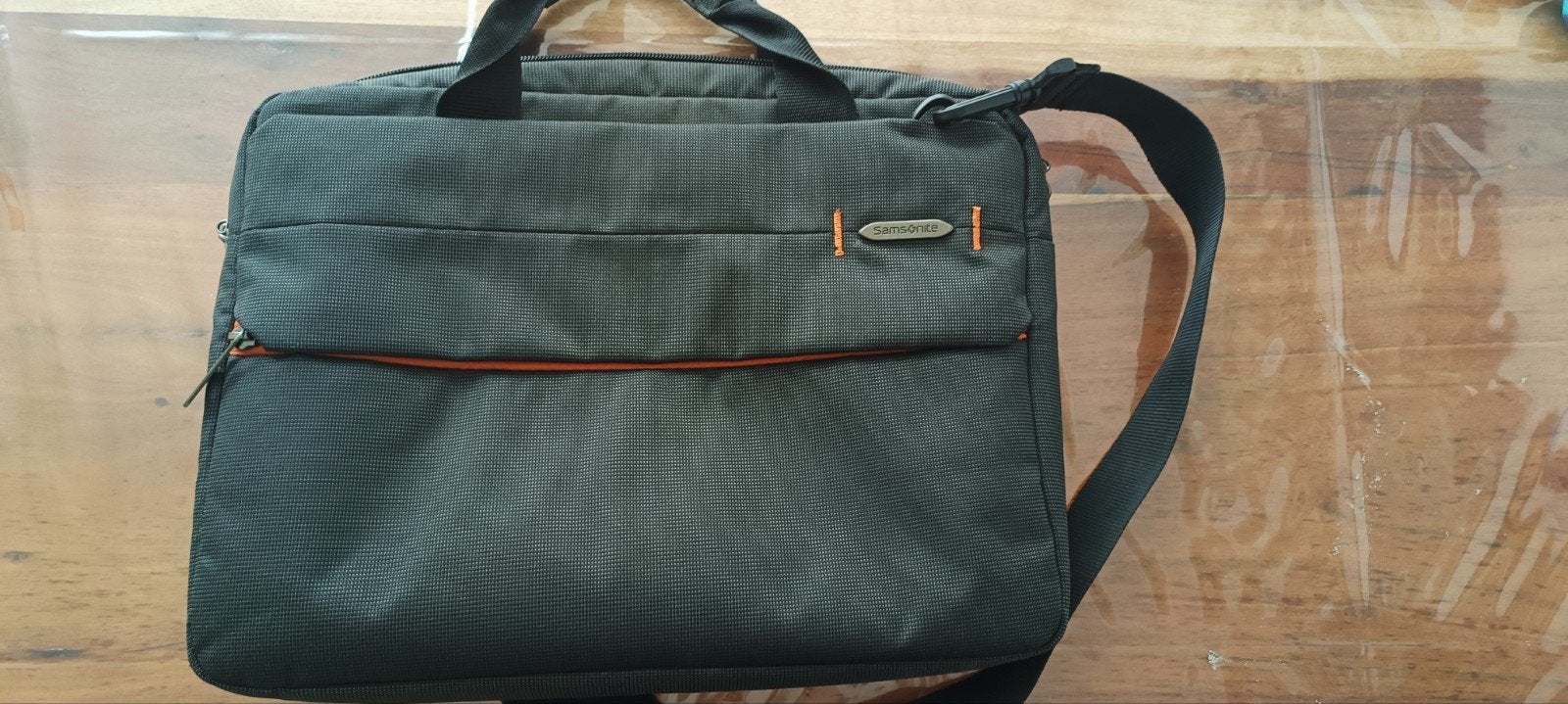 Samsonite Laptoptas 14 inch - Zwart, zo goed als nieuw, Computers en Software, Overige typen, Ophalen of Verzenden, Samsonite