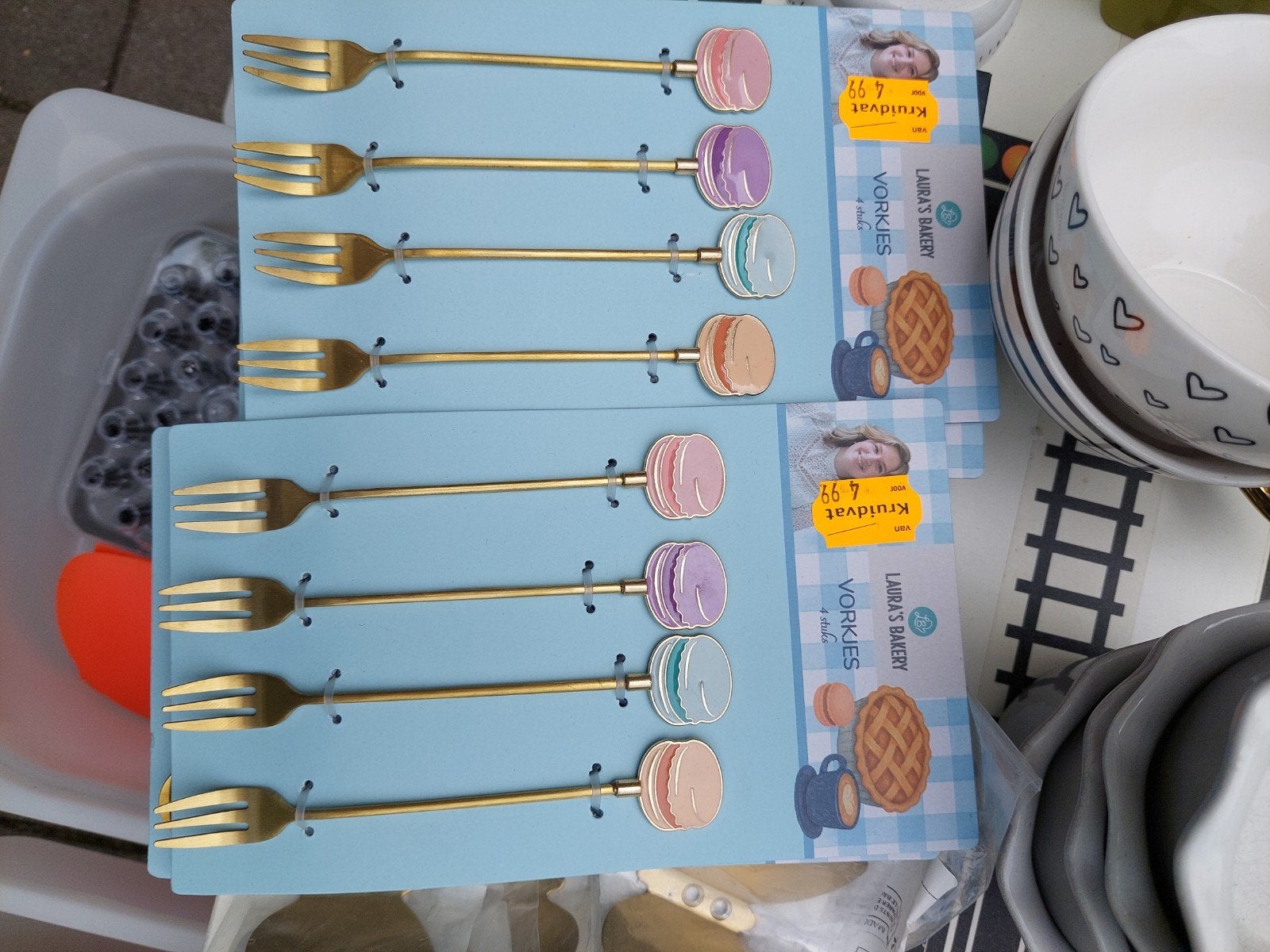 Set van 2x4 Laura's Bakery Vorkjes met Macarons, Ophalen of Verzenden, Nieuw, Rvs of Chroom, Los bestek