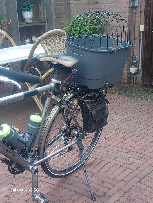 Fietsmand Trixie voor bagagedrager voor  hond gloednieuw, Fietsen en Brommers, Fietsaccessoires | Fietsmanden, Ophalen of Verzenden