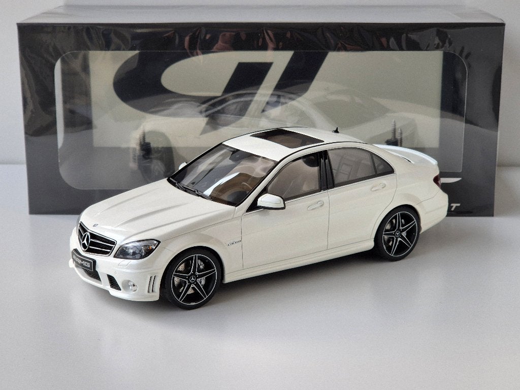 1:18 GT-spirit Mercedes-Benz C63 AMG W204 2007 Wit, Ophalen of Verzenden, Zo goed als nieuw, Auto, Overige merken