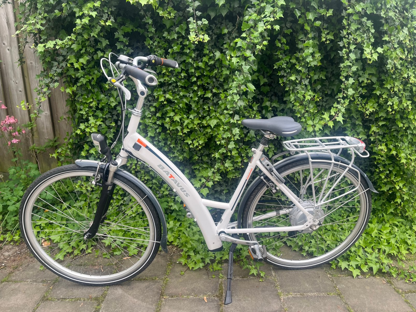 Batavus Ion damesfiets opknapper onderdelen achterwielmotor, Ophalen, Zo goed als nieuw