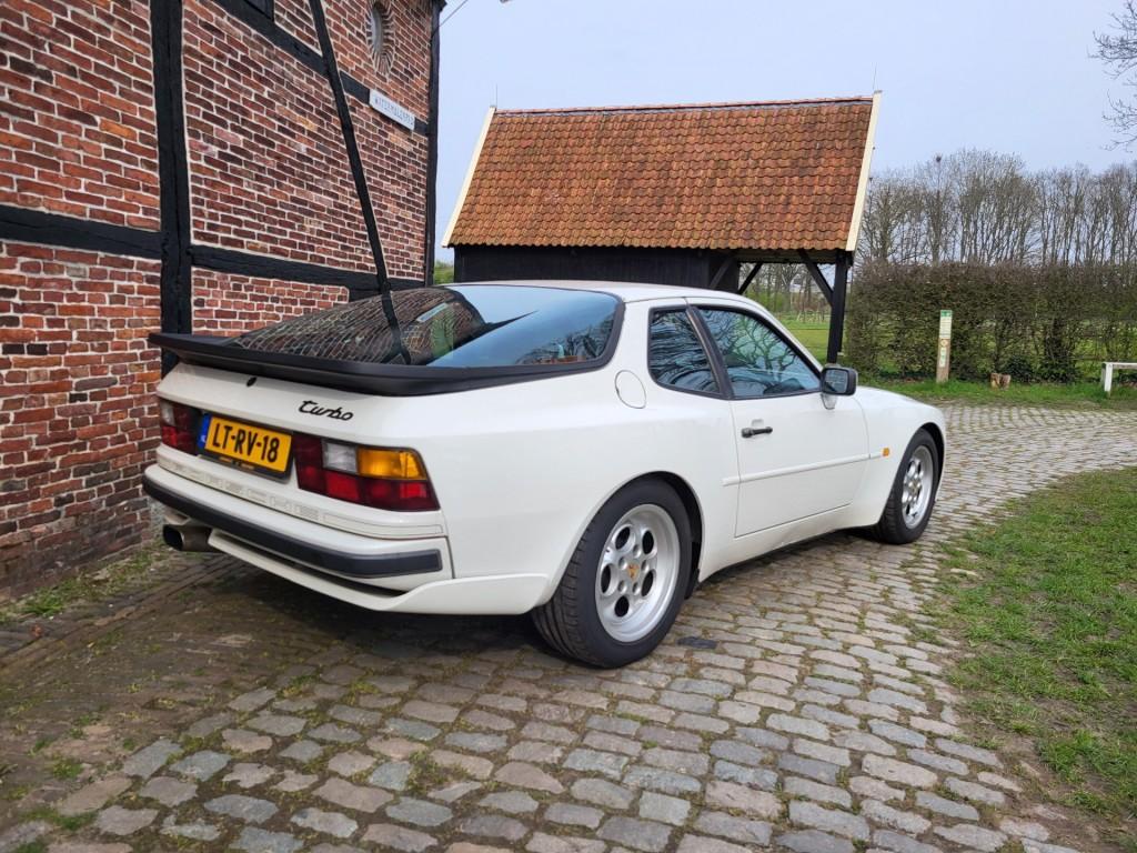 Porsche 944 turbo. Note 2, Auto's, Achterwielaandrijving, Gebruikt, Wit, Leder