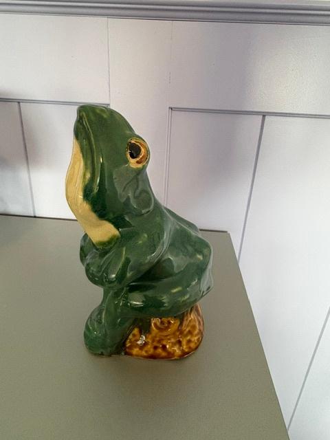 Beeld van een kikker, Ophalen, Gebruikt, Dier