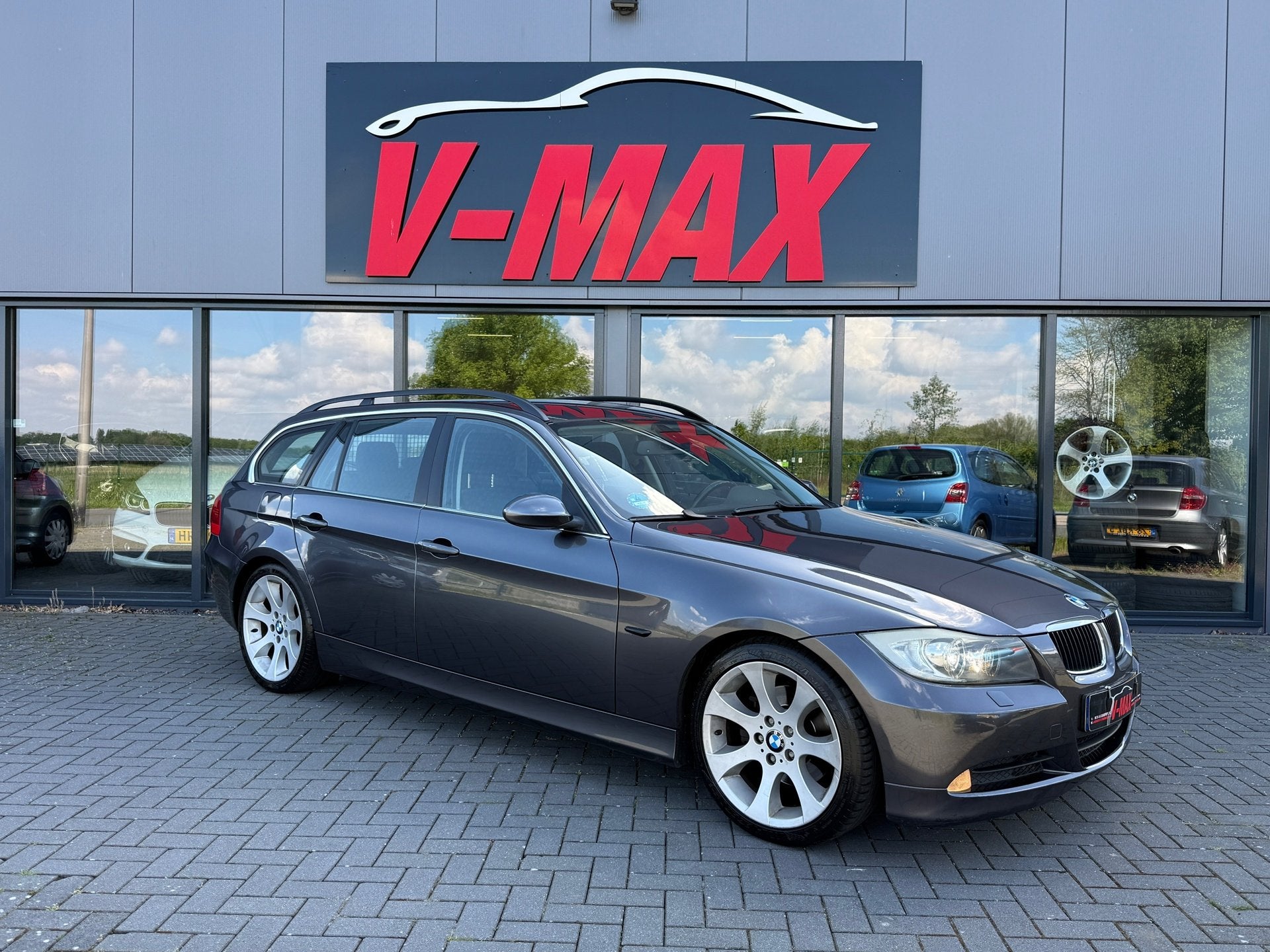 BMW 325i 3.0 Touring AUT High Executive Xenon Navi Cruise PD, Automaat, 745 kg, Gebruikt, 2996 cc