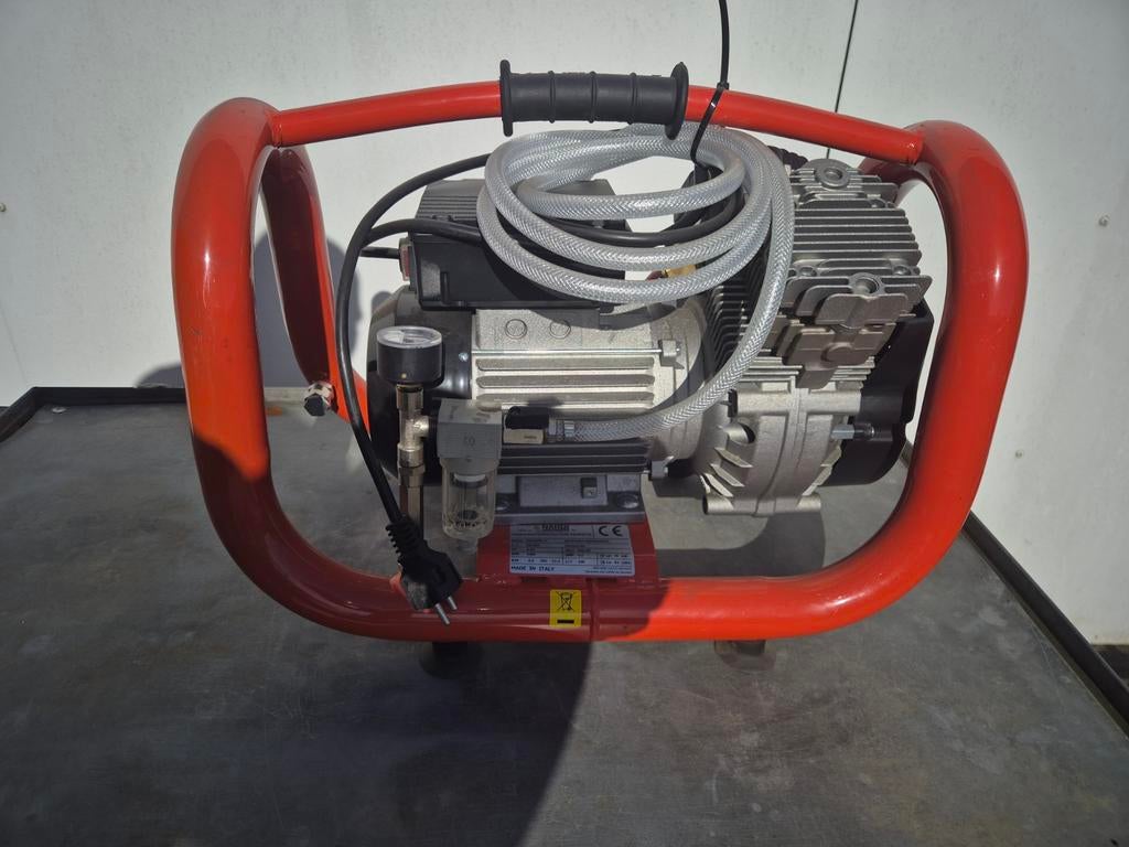 Nardi Compressor Extreme 3T vacuüm pomp, Doe-het-zelf en Verbouw, Compressors, Ophalen, Minder dan 200 liter/min
