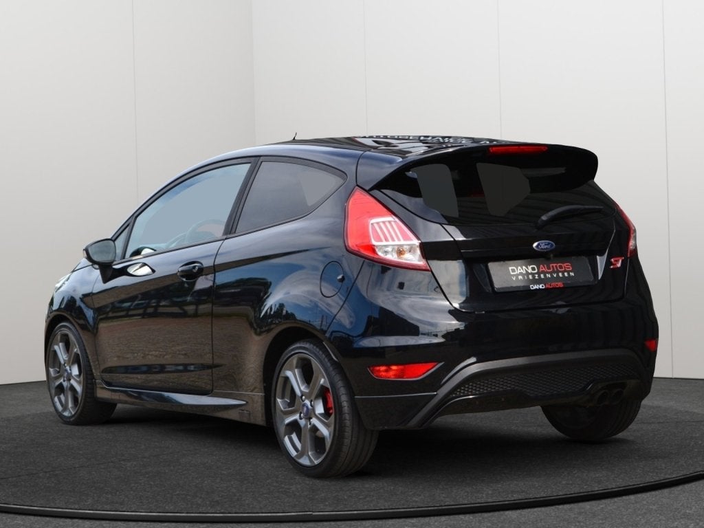 Ford Fiesta 1.6 ST2 182 PK Navi/Camera/Keyless/17'' inch, 183 pk, 1596 cc, 1063 kg, Gebruikt