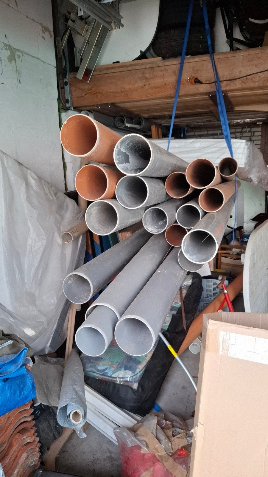 Partij PVC rioleringsbuizen en HWA afvoerbuizen, Ophalen