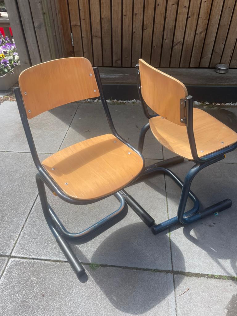 Stevige vintage kinderstoeltjes van Marko, Ophalen