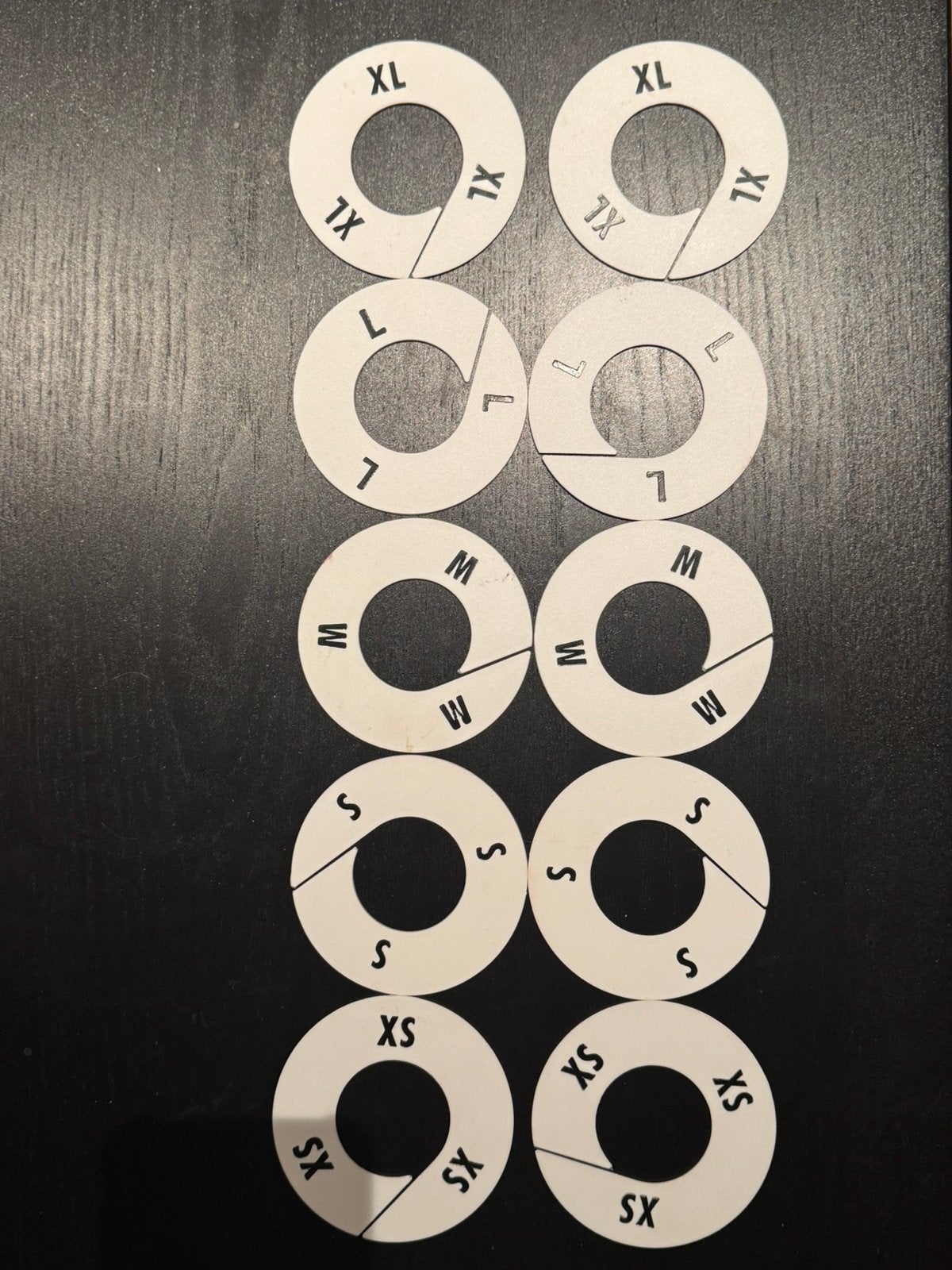Maataanduiders kledingrek — 10 stuks, XS t/m XL wit, Ophalen of Verzenden, Nieuw, Kunststof, Kinderen en Volwassenen