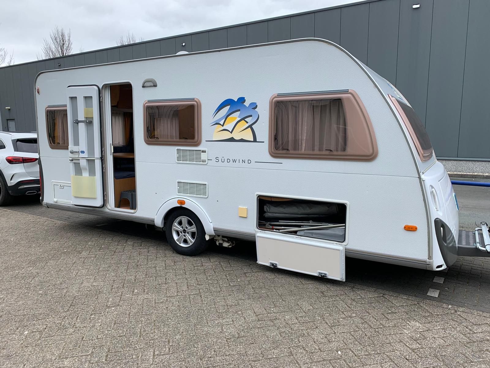 Knaus Südwind 500, Caravans en Kamperen, Caravans, Rondzit, Particulier, Knaus, Tot en met 4