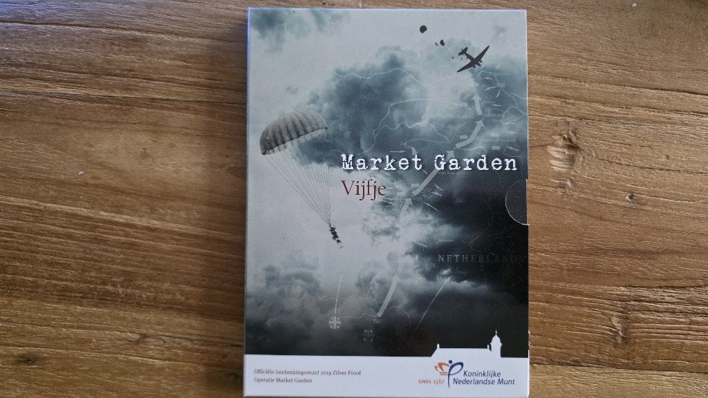 Market Garden vijfje, 5 euro zilver proof, Postzegels en Munten, Ophalen of Verzenden, Koningin Beatrix, Euro's, Zilver
