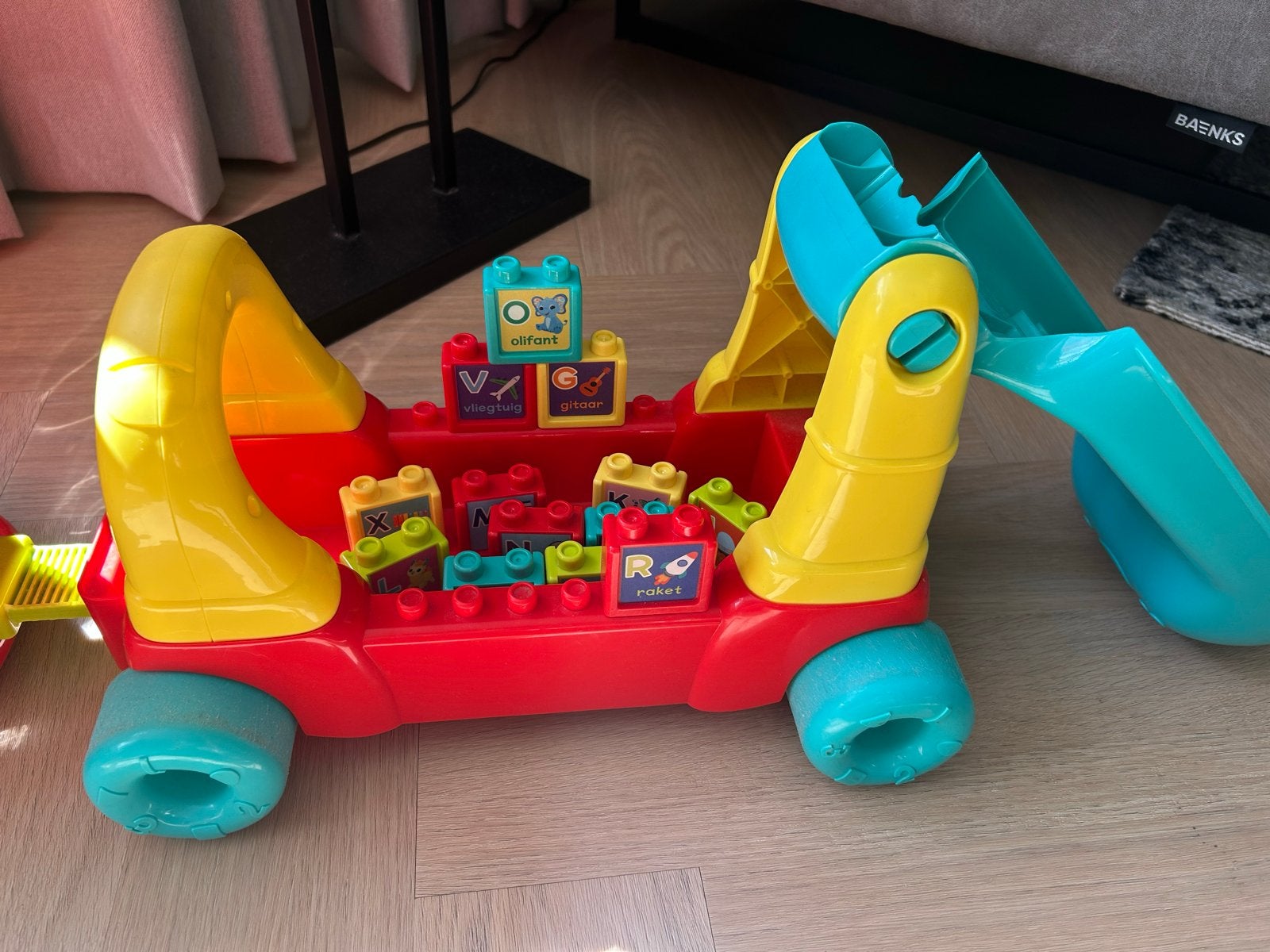 Vtech Rijd & Leer Letterlocomotief weinig gebruikt, Ophalen of Verzenden, Zo goed als nieuw, Overige typen, Met licht