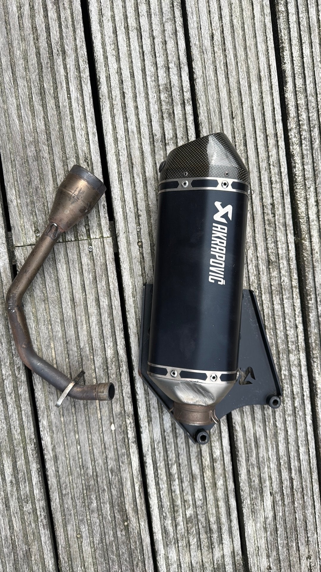 Orginele vespa akrapovic te koop lichte schade, Fietsen en Brommers, Ophalen of Verzenden, Gebruikt