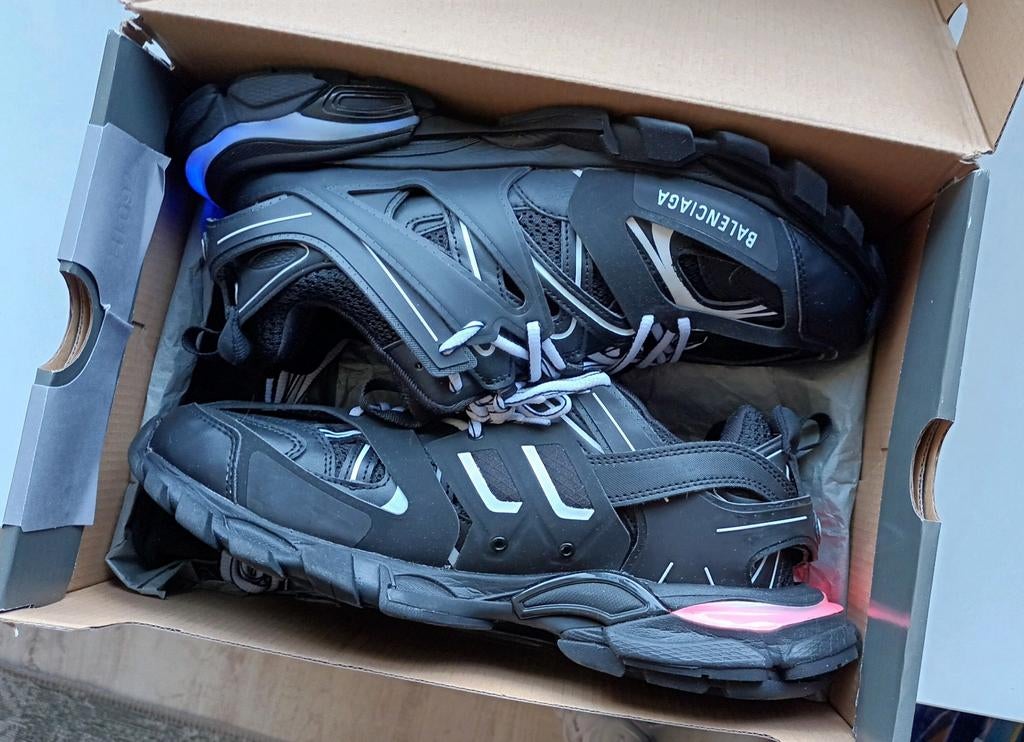 BALENCIAGA TRACKS met leds (nieuw maat 46), Ophalen of Verzenden, Nieuw