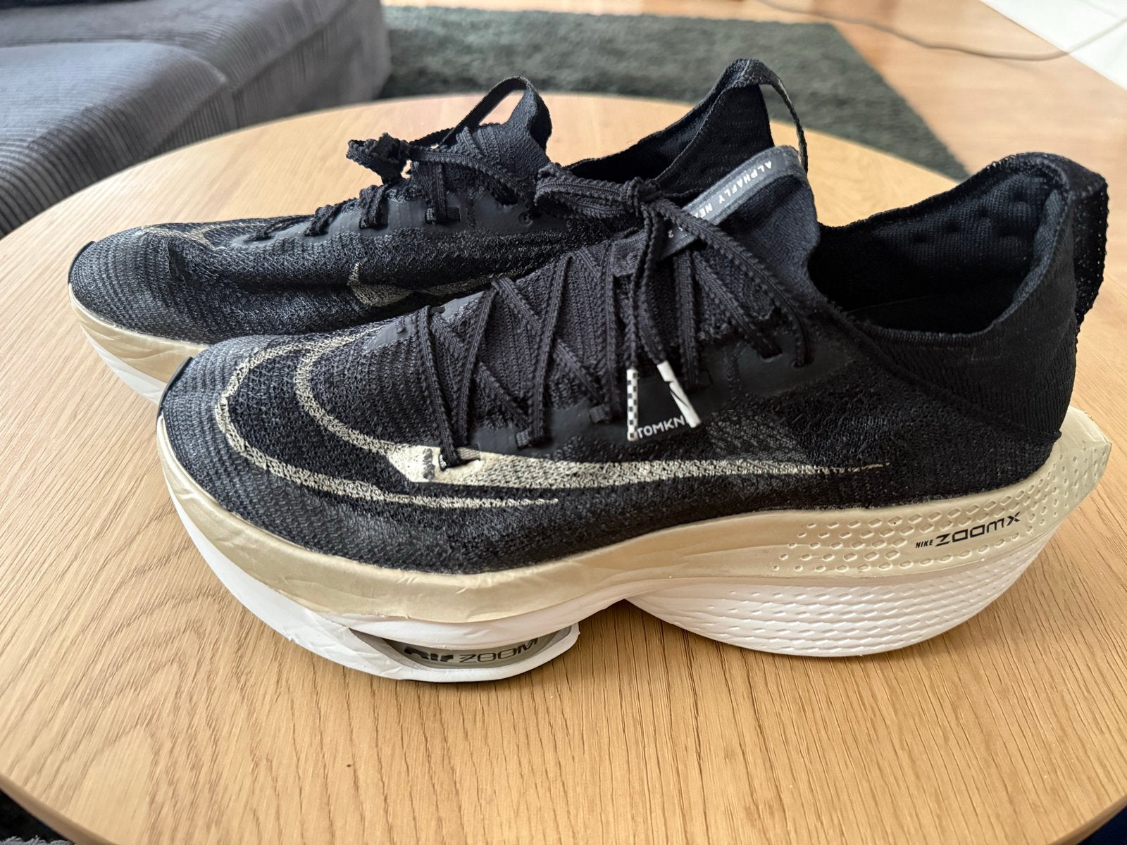 Nike Alphafly Next - Zwart/Goud, Ophalen of Verzenden, Gedragen, Zwart, Sneakers of Gympen