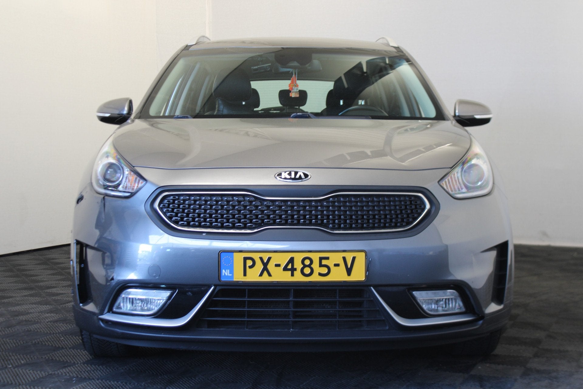 Kia Niro 1.6 GDi PHEV DynamicLine (bj 2017, automaat), Gebruikt, Leder en Stof, SUV of Terreinwagen, Zilver of Grijs