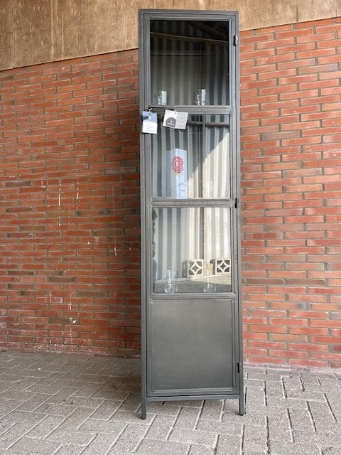 VITRINEKAST smal Industriële metaal  50cm breed actie prijs, Huis en Inrichting, 1 of 2 laden, Industriële metaal design vitrine kast 50 cm 1deurs  actie
