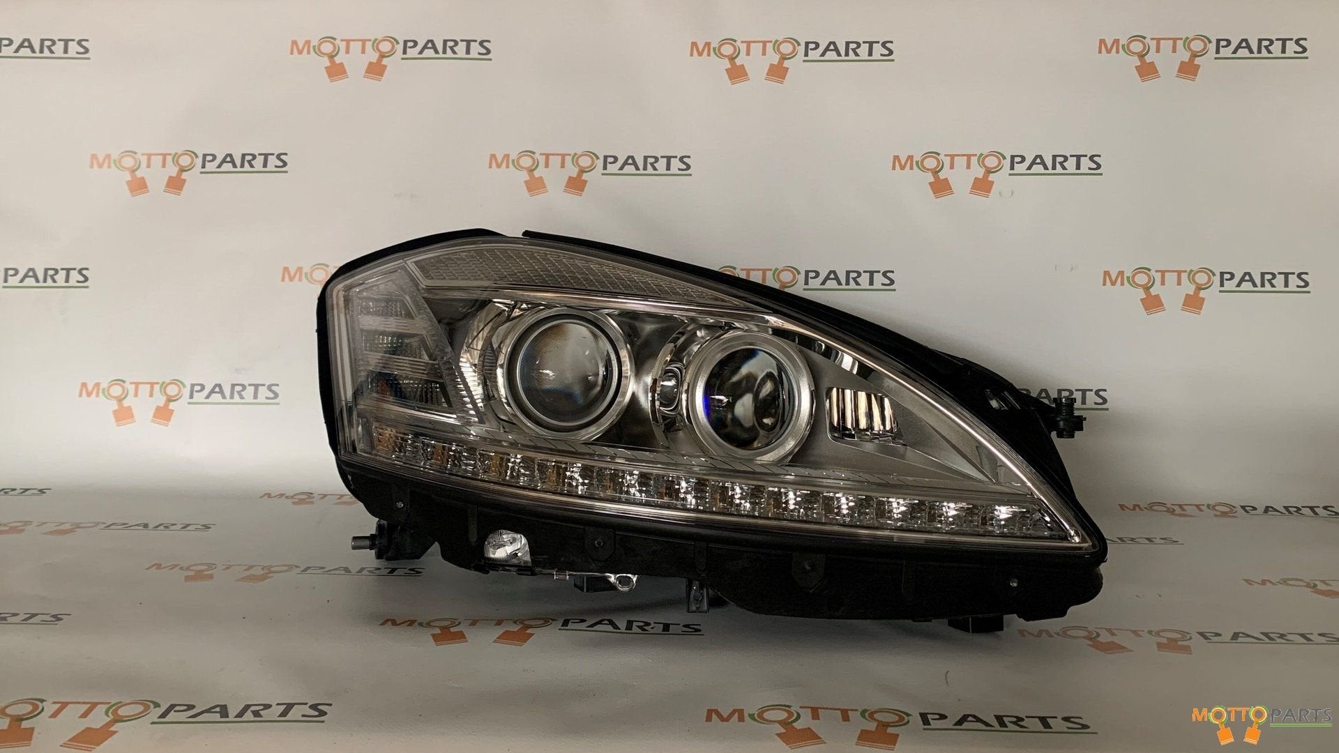 MERCEDES S KLASSE W221 XENON KOPLAMP RECHTS A2218201259, Gebruikt, -, Ophalen of Verzenden, -